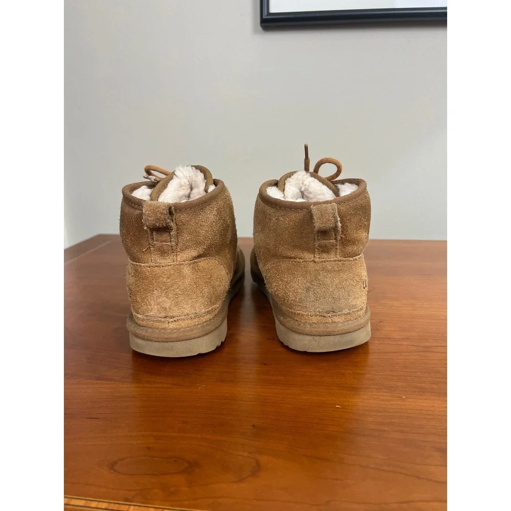 UGG Neumel Chestnut Suede Lace Up Chukka Boots 1017320K Size 5‎ Kids Women 7
